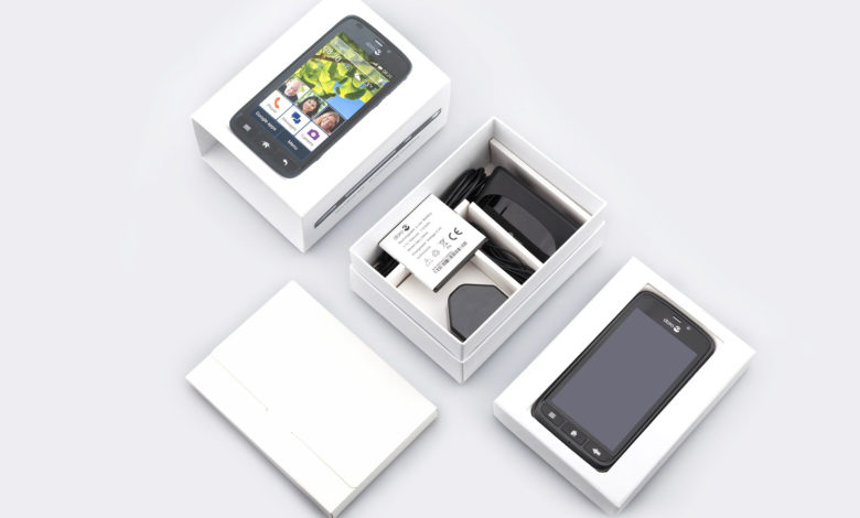 Box-with-Sleeve-mobile-phones