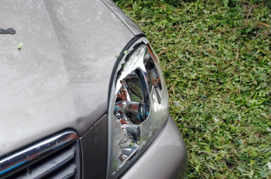 Driving With a Broken Headlight