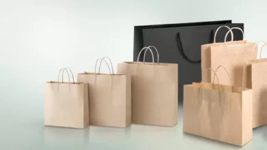 paper bags with ropes handles